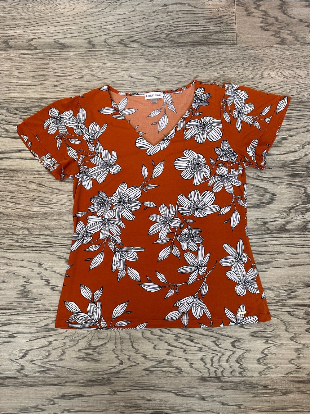 Calvin Klein Orange Short-Sleeve V-Neck Floral Tee
